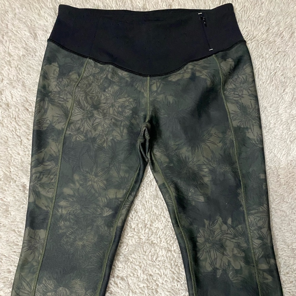 Calia leggings size medium floral print multi color